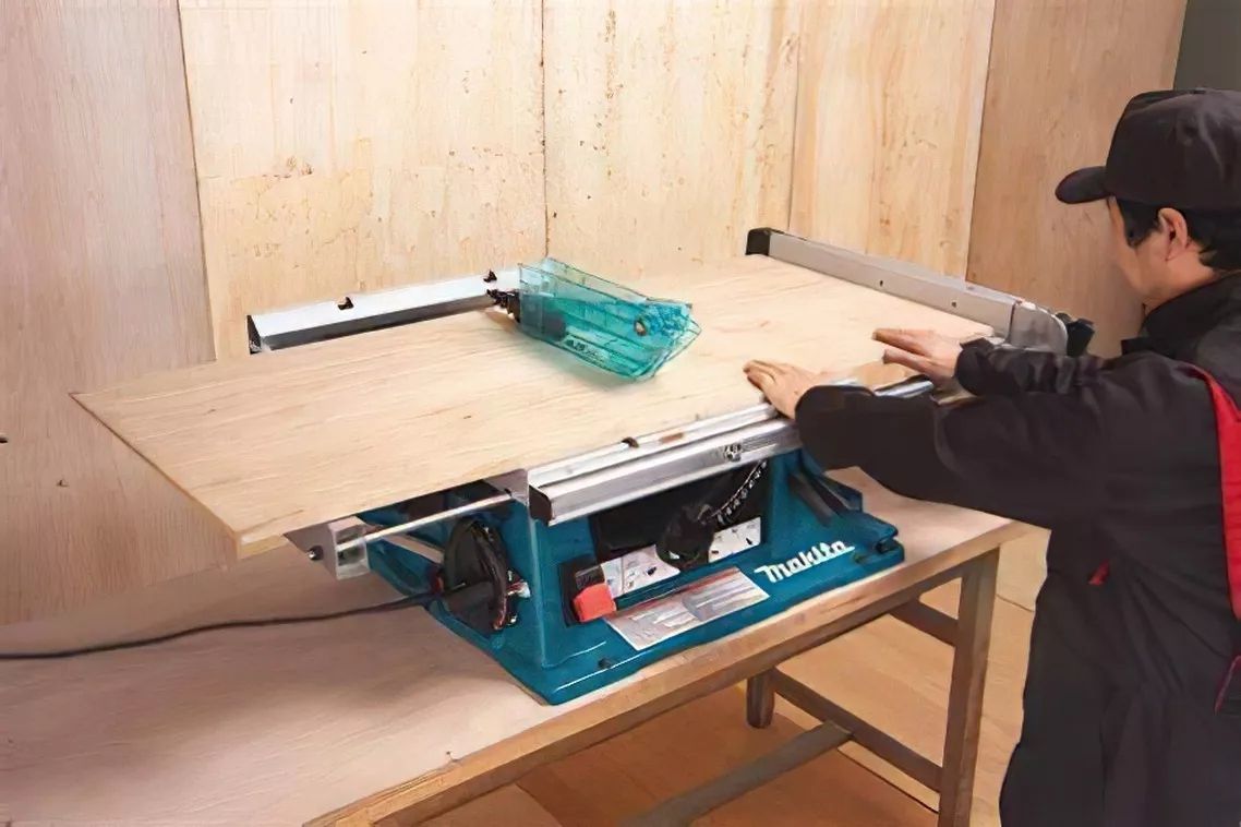 Sierra Circular de Banco MAKITA 1650 W 260 mm - Imagen 8